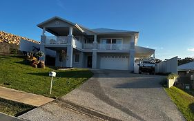 Hampton Retreat With Heated Pool